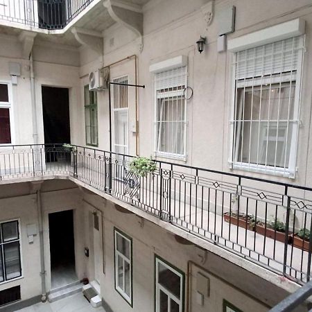 Novak Apartment Budapeste Exterior foto
